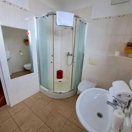 Dom W Karkonoszach Z Basenem 5 Sypialni Holiday home Kowary