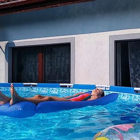 Casa vacanze Dom W Karkonoszach Z Basenem 5 Sypialni *