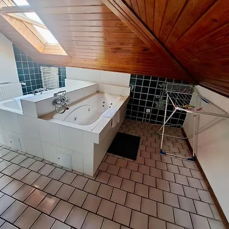 Dom W Karkonoszach Z Basenem 5 Sypialni