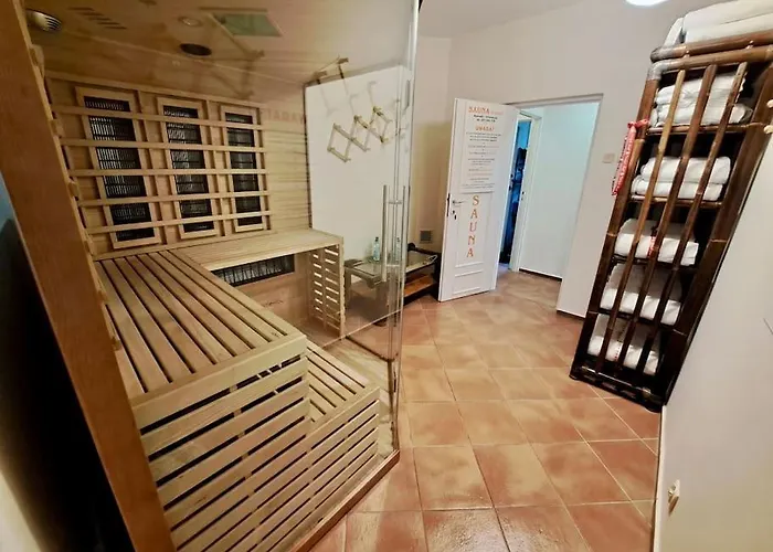 Dom W Karkonoszach Z Basenem 5 Sypialni Kowary