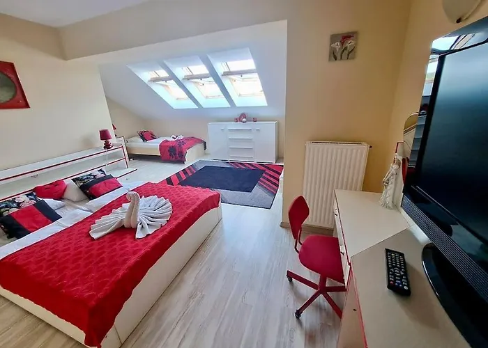 Dom W Karkonoszach Z Basenem 5 Sypialni Prázdninový dům *