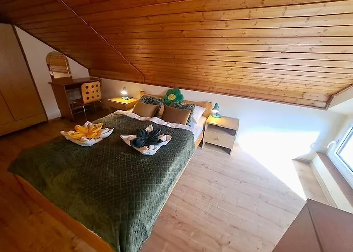 Dom W Karkonoszach Z Basenem 5 Sypialni Dom wakacyjny *